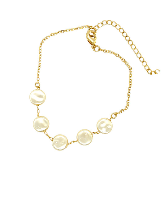 Gold Bracelet with Round Pearls